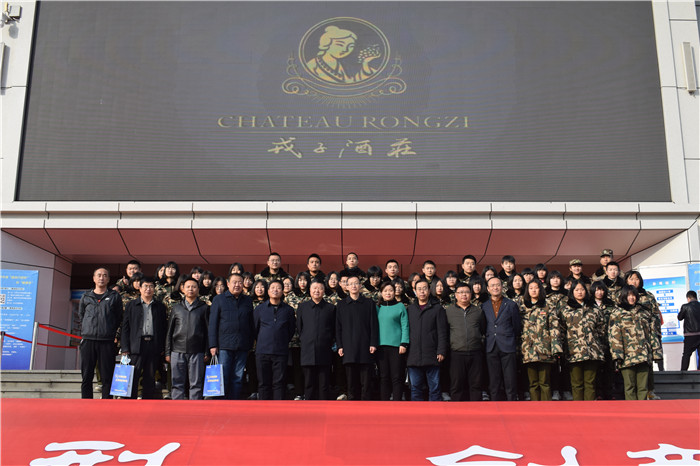 44576eefca04a0c44e8628aee7e5cbc.jpg